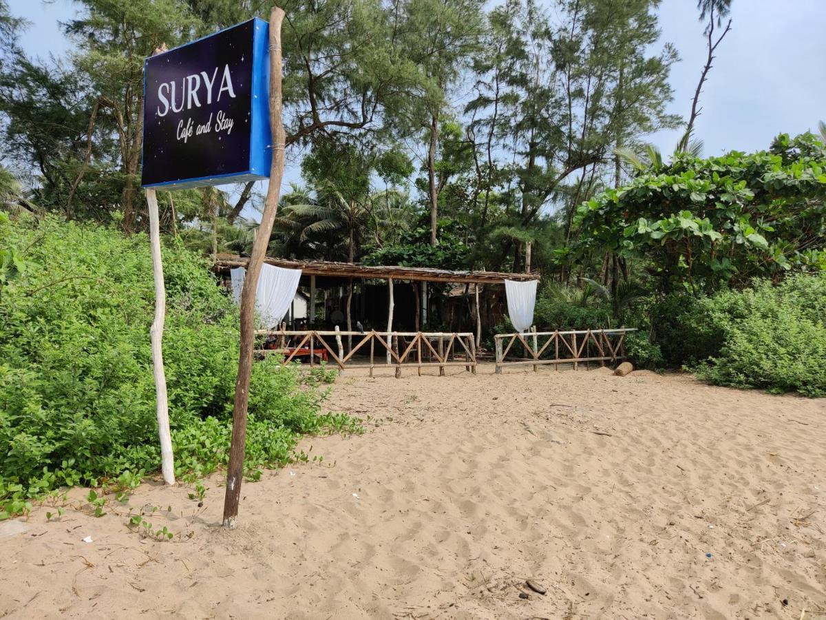 Surya Beach Cafe And Stay Gokarna  Eksteriør billede