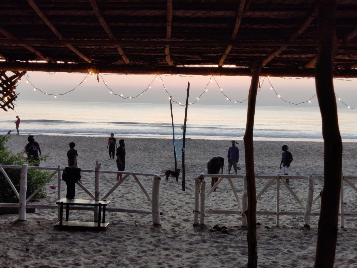Surya Beach Cafe And Stay Gokarna  Eksteriør billede