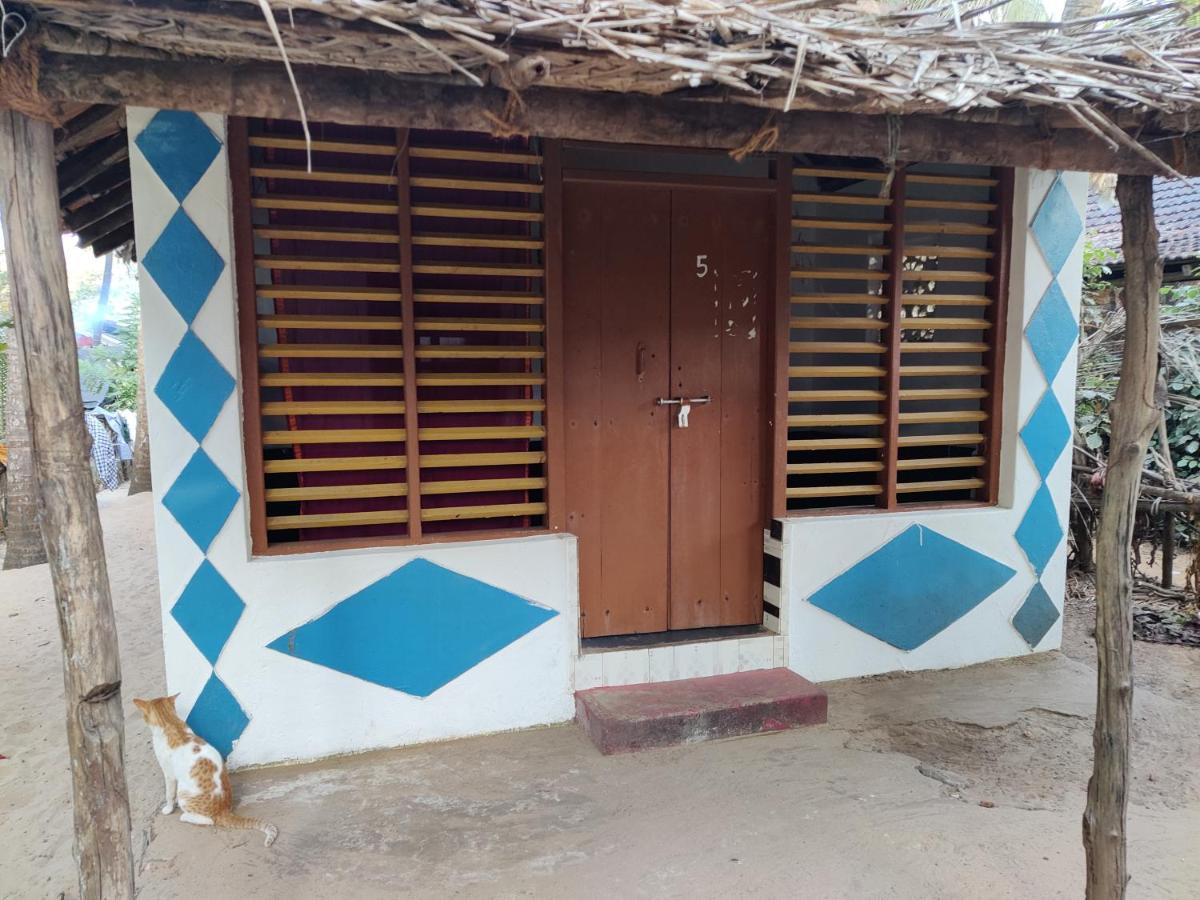 Surya Beach Cafe And Stay Gokarna  Værelse billede