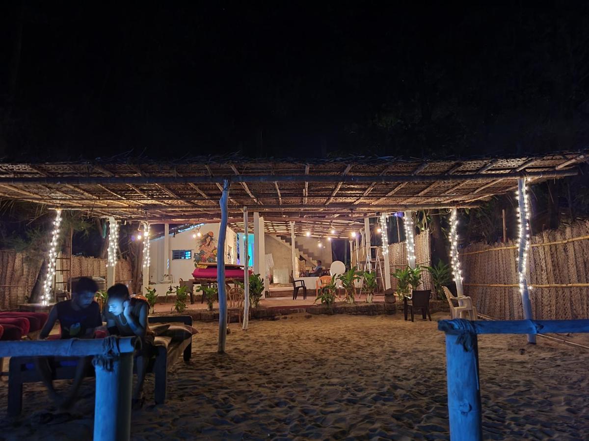 Surya Beach Cafe And Stay Gokarna  Eksteriør billede