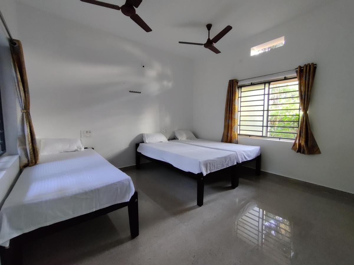 Surya Beach Cafe And Stay Gokarna  Eksteriør billede
